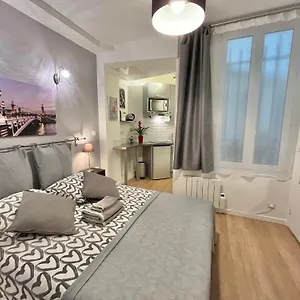 Apartment Paris Studios Appartement Paris