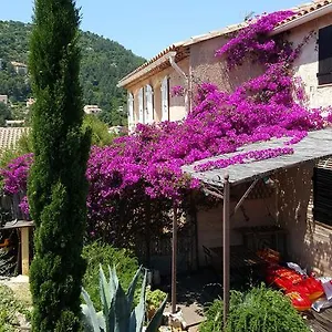  Hébergement de vacances Le Mas Du Pic Des Fées
