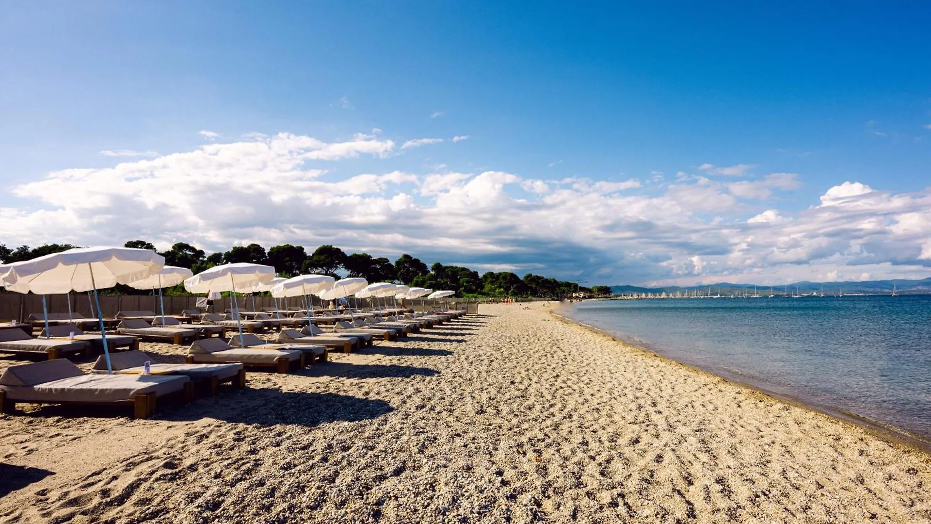 Le Hameau Des Pesquiers Ecolodge & Spa, Curio Collection By Hilton Hyeres Hotel