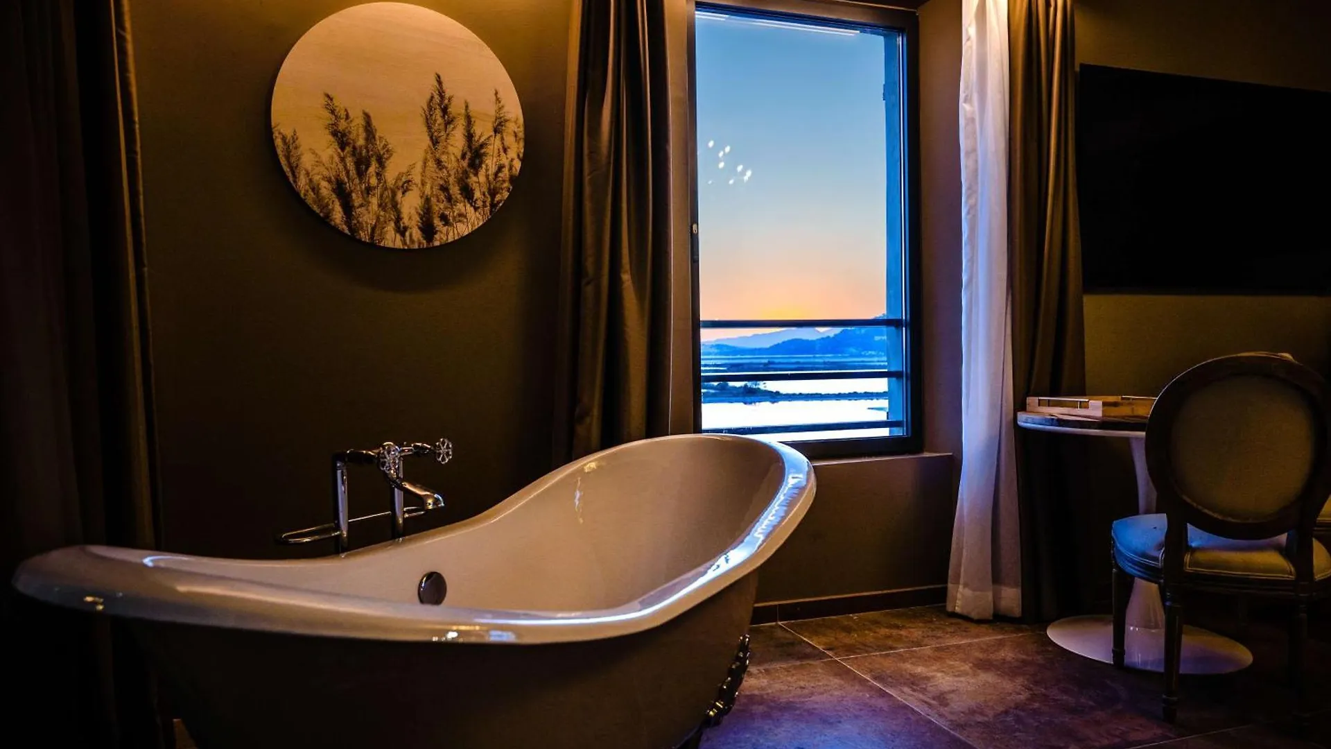 Hotel Le Hameau Des Pesquiers Ecolodge & Spa, Curio Collection By Hilton Hyeres