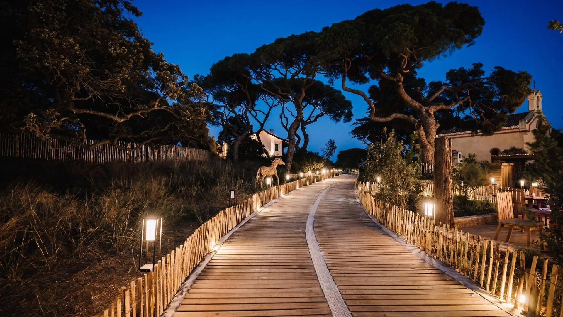 Le Hameau Des Pesquiers Ecolodge & Spa, Curio Collection By Hilton Hyeres